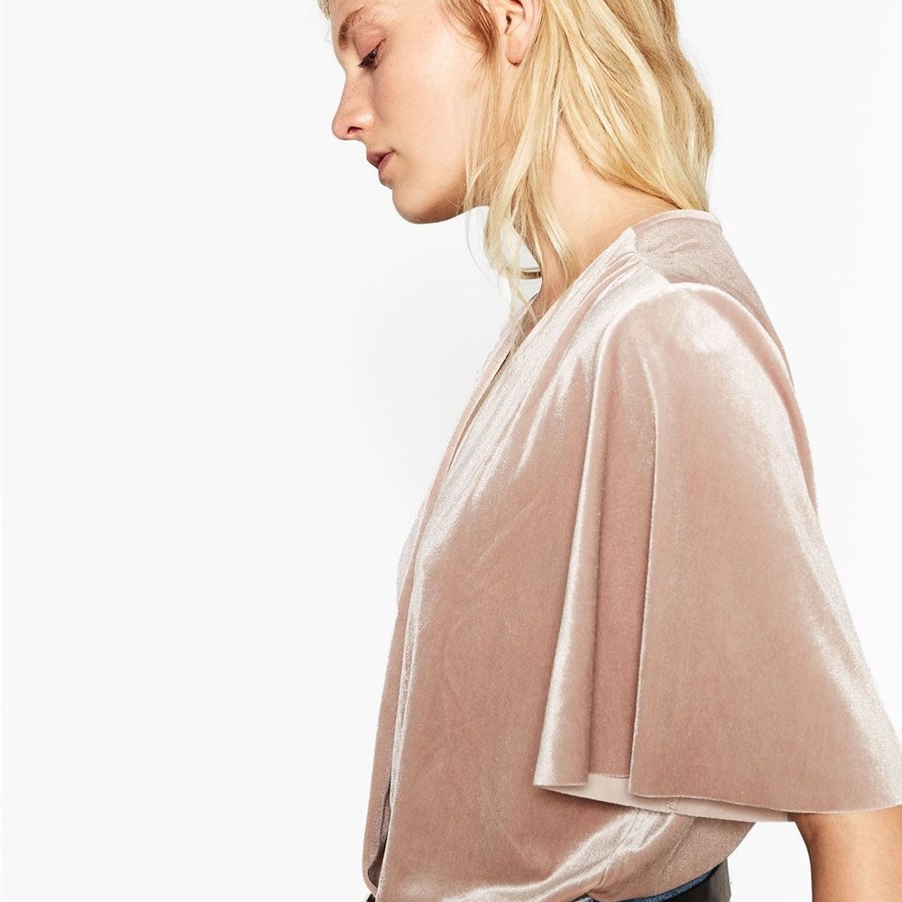 NWOT Zara champagne/silver short sleeved velvet wrap bodysuit - Picture 4 of 12